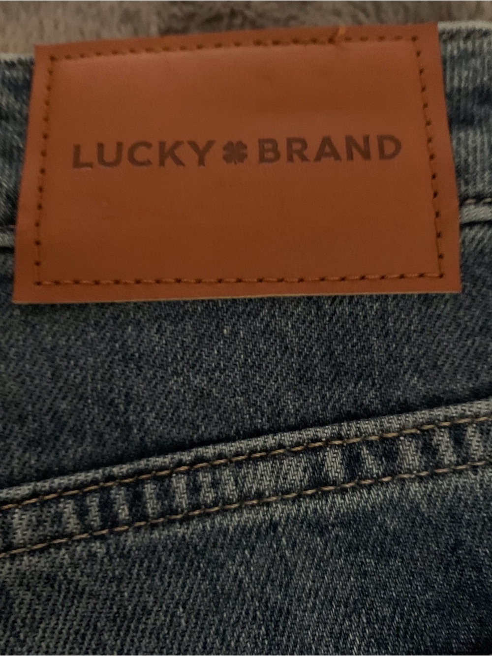 Lucky Brand Baggy Wide Leg Jeans with Laser Heart Motif β’ Size: 4/27 R β’ NWT - Picture 10 of 16